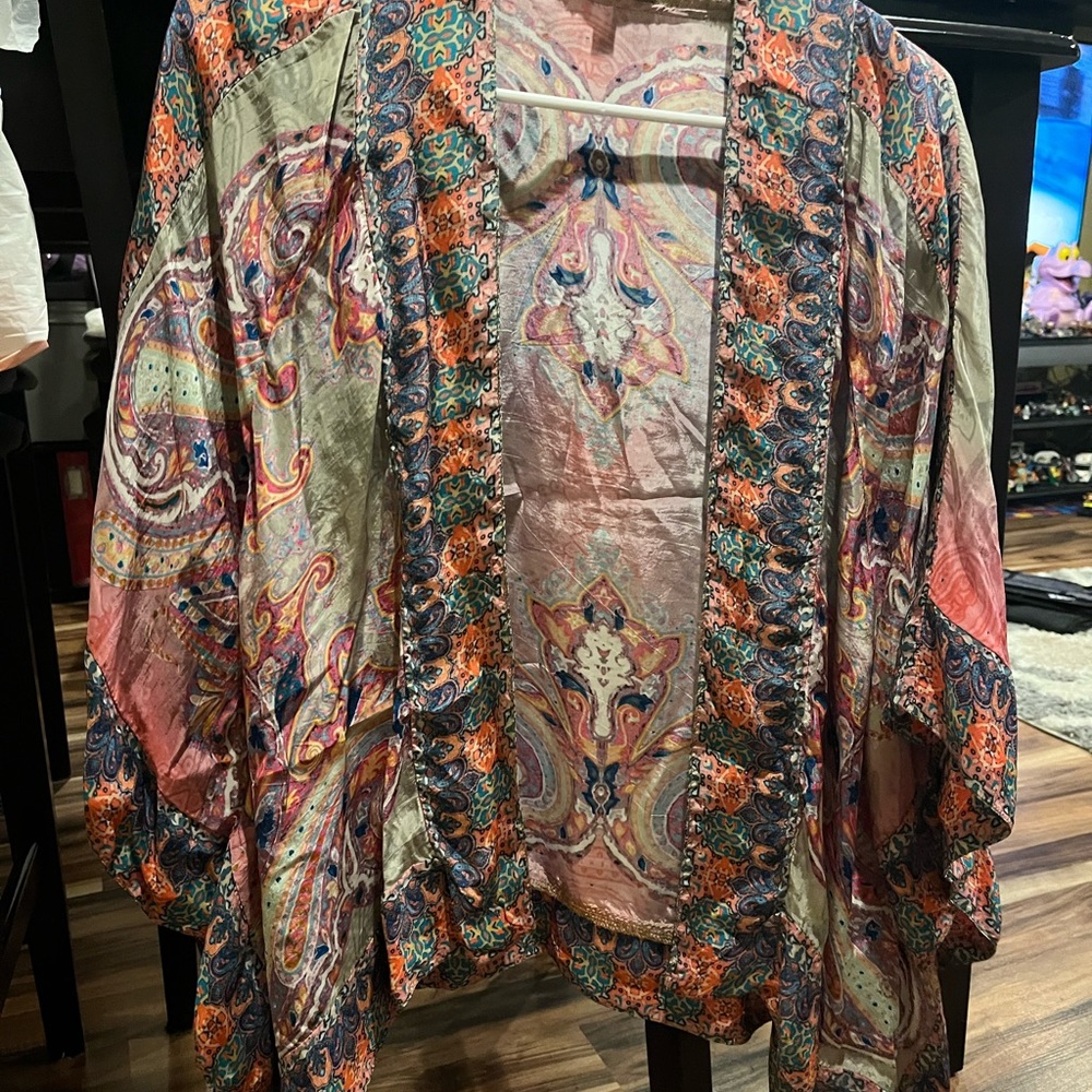 Tolani silk Kimono top